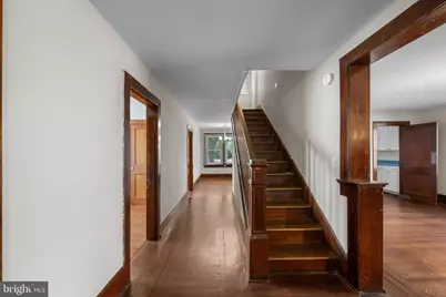 18 E Chatsworth Avenue E, Reisterstown, MD 21136 - Photo 3