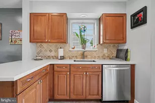 307 Timber Grove Rd, Owings Mills, MD 21117 - Photo 9