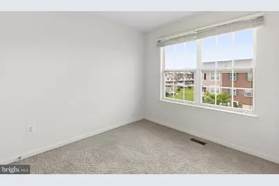 8529 Stansbury Lake Drive, Baltimore, MD 21222 - Photo 17