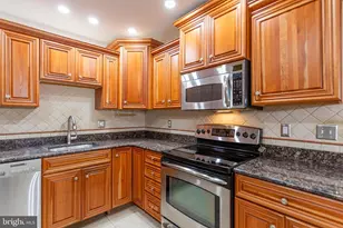 22 Stone Manor, Towson, MD 21204 - Photo 11