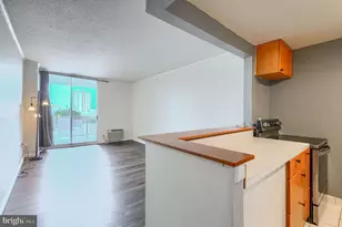 28 Allegheny Ave, Towson, MD 21204 - Photo 15