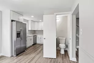 1225 Poplar Ave, Baltimore, MD 21227 - Photo 11