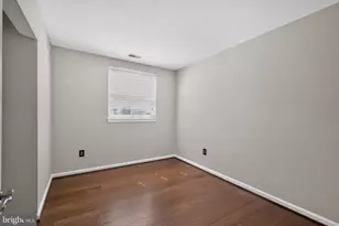 1 Rumford Dr, Baltimore, MD 21228 - Photo 21