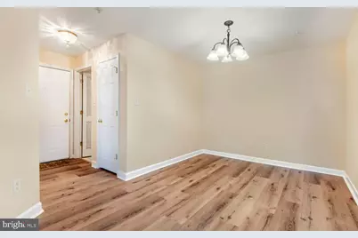 2322 Falls Gable Lane #J, Baltimore, MD 21209 - Photo 7