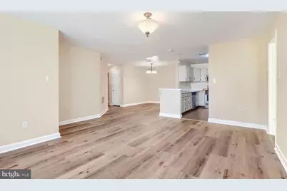 2322 Falls Gable Lane #J, Baltimore, MD 21209 - Photo 5
