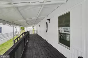 17 Judywood Ln, Baltimore, MD 21221 - Photo 3