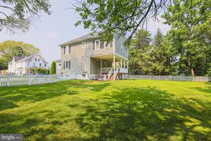 215 Clarendon Ave, Pikesville, MD 21208 - Photo 7