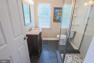 215 Clarendon Ave, Pikesville, MD 21208 - Photo 43