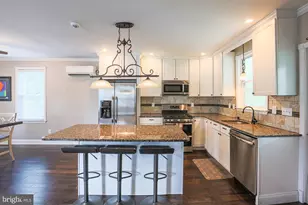 215 Clarendon Ave, Pikesville, MD 21208 - Photo 27