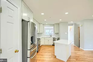 9863 Decatur Rd, Middle River, MD 21220 - Photo 15