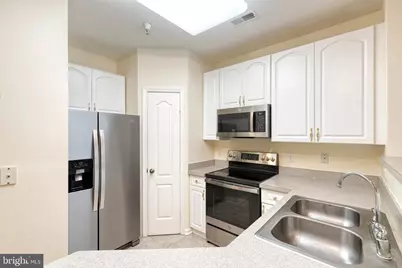 400 Symphony Circle #215I, Cockeysville, MD 21030 - Photo 17