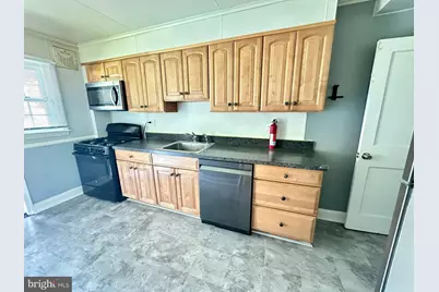 8318 Loch Raven Boulevard, Towson, MD 21286 - Photo 11