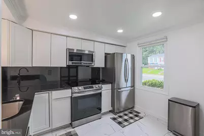 9 Stillwood Circle, Nottingham, MD 21236 - Photo 5