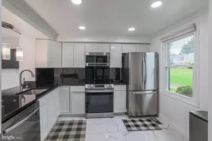 9 Stillwood Cir, Nottingham, MD 21236 - Photo 3