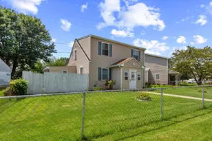 8211 Northview Rd, Baltimore, MD 21222 - Photo 3