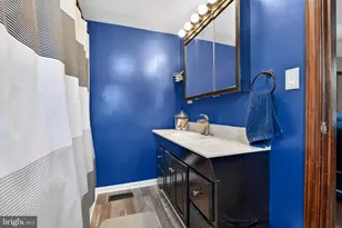 919 Martin Rd, Baltimore, MD 21221 - Photo 11