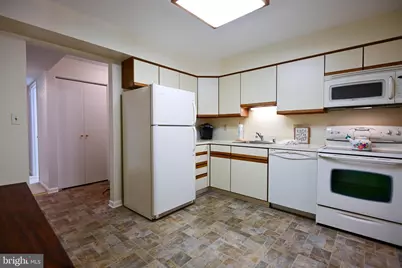 117 Castletown Road #301, Lutherville Timonium, MD 21093 - Photo 9