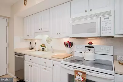 7 Slade Avenue #210, Pikesville, MD 21208 - Photo 11