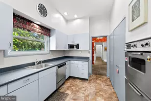 [Address not provided], Baltimore, MD 21208 - Photo 17