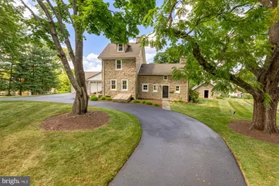 1102 Dulaney Gate Circle, Cockeysville, MD 21030 - Photo 3