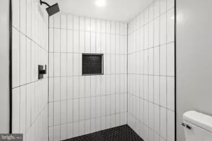 517 Winters Ln, Baltimore, MD 21228 - Photo 29