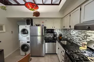 1811 Snow Meadow Ln, Baltimore, MD 21209 - Photo 9