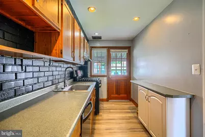1924 Searles, Dundalk, MD 21222 - Photo 11
