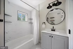 8048 Kavanagh Rd, Baltimore, MD 21222 - Photo 17