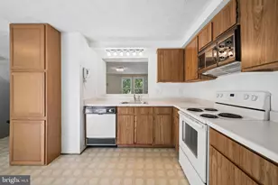 24 Primrose Ct, Baltimore, MD 21234 - Photo 11