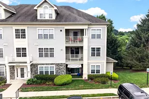 8809 Stoneridge Cir, Pikesville, MD 21208 - Photo 5