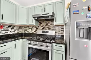 8809 Stoneridge Cir, Pikesville, MD 21208 - Photo 11