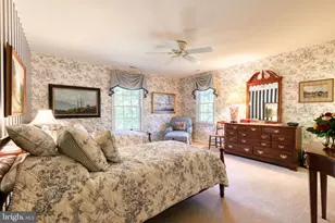 25 Dembeigh Hill Cir, Baltimore, MD 21210 - Photo 25