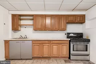 7953 Wynbrook Rd, Baltimore, MD 21224 - Photo 9