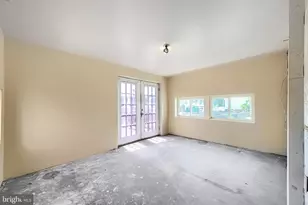 7953 Wynbrook Rd, Baltimore, MD 21224 - Photo 11