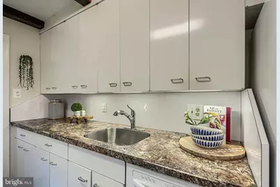 302 Dixie Drive, Towson, MD 21204 - Photo 17