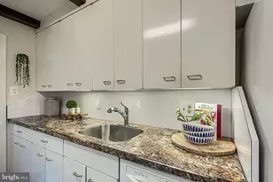 302 Dixie Dr, Towson, MD 21204 - Photo 17