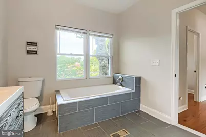 6604 Sherwood Road, Baltimore, MD 21239 - Photo 11