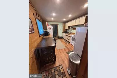 942 Woodlynn Road, Essex, MD 21221 - Photo 5