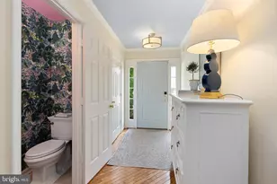 11905 Thurloe Dr, Lutherville Timonium, MD 21093 - Photo 5