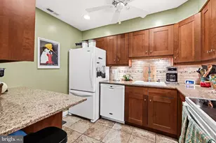 18 Stone Manor Ct, Towson, MD 21204 - Photo 11