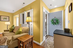 18 Stone Manor Ct, Towson, MD 21204 - Photo 5