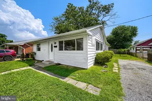 13 Glider Dr, Middle River, MD 21220 - Photo 1