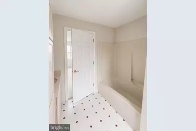 9010 Hinton Avenue, Baltimore, MD 21219 - Photo 17