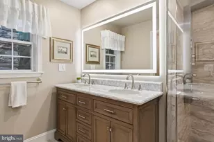 300 Chapelwood Ln, Lutherville Timonium, MD 21093 - Photo 25
