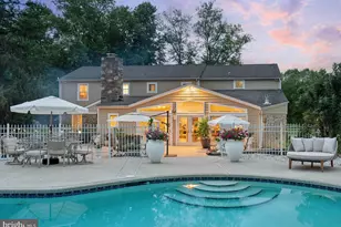 300 Chapelwood Ln, Lutherville Timonium, MD 21093 - Photo 11