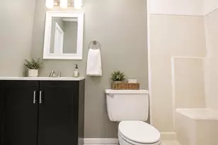 135 Bourbon Ct, Baltimore, MD 21234 - Photo 21
