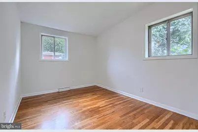 2421 Forest Green Road, Baltimore, MD 21209 - Photo 15