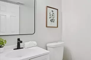 24 River Oaks Cir, Baltimore, MD 21208 - Photo 11