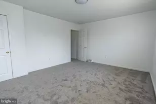 8032 Gray Haven Rd, Baltimore, MD 21222 - Photo 11