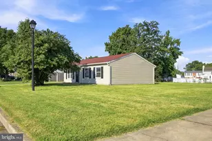 2516 Maple Rd, Baltimore, MD 21219 - Photo 3